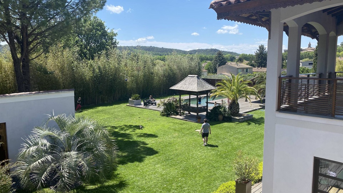 Gaujac Villa | VILLA BALINAISE DANS LE GARD