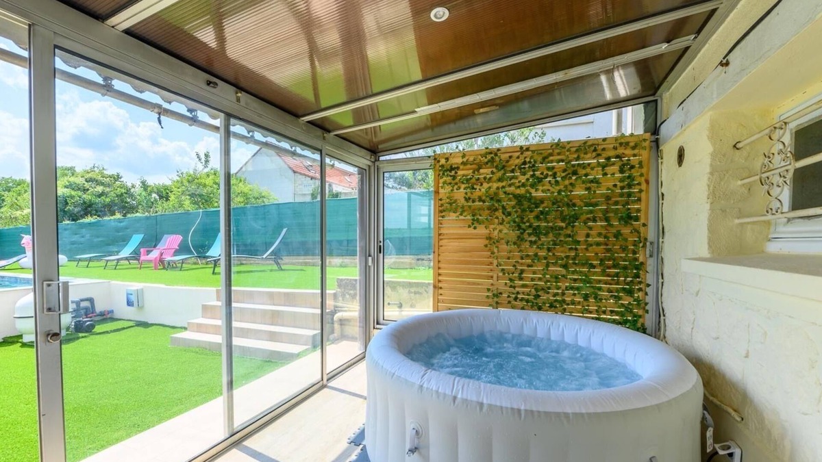 Goussainville Villa | Villa ballon d'Or