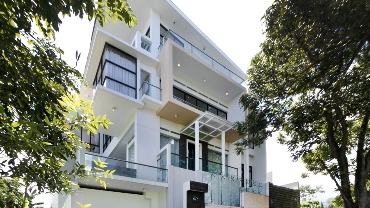 Bandung Villa | Villa Bandung DagoResor 7BR up 45 people Private Swimming Pool & Roof Garden BBQ