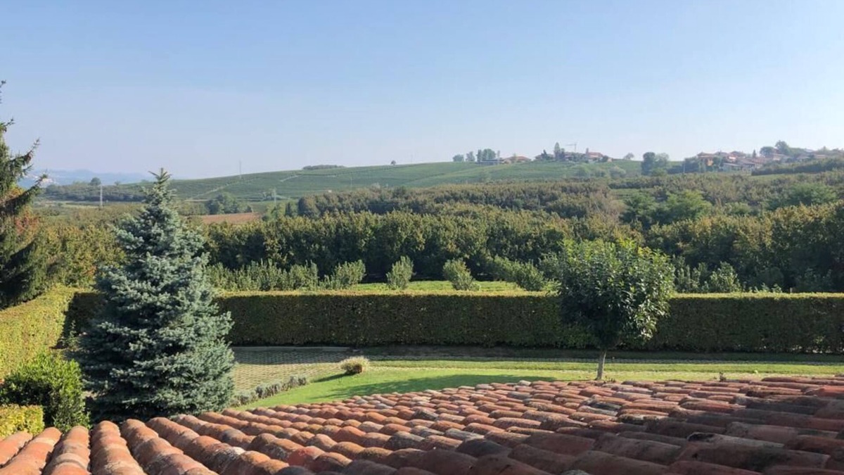 La Morra Villa | Villa Barbara: Family Villa in La Morra