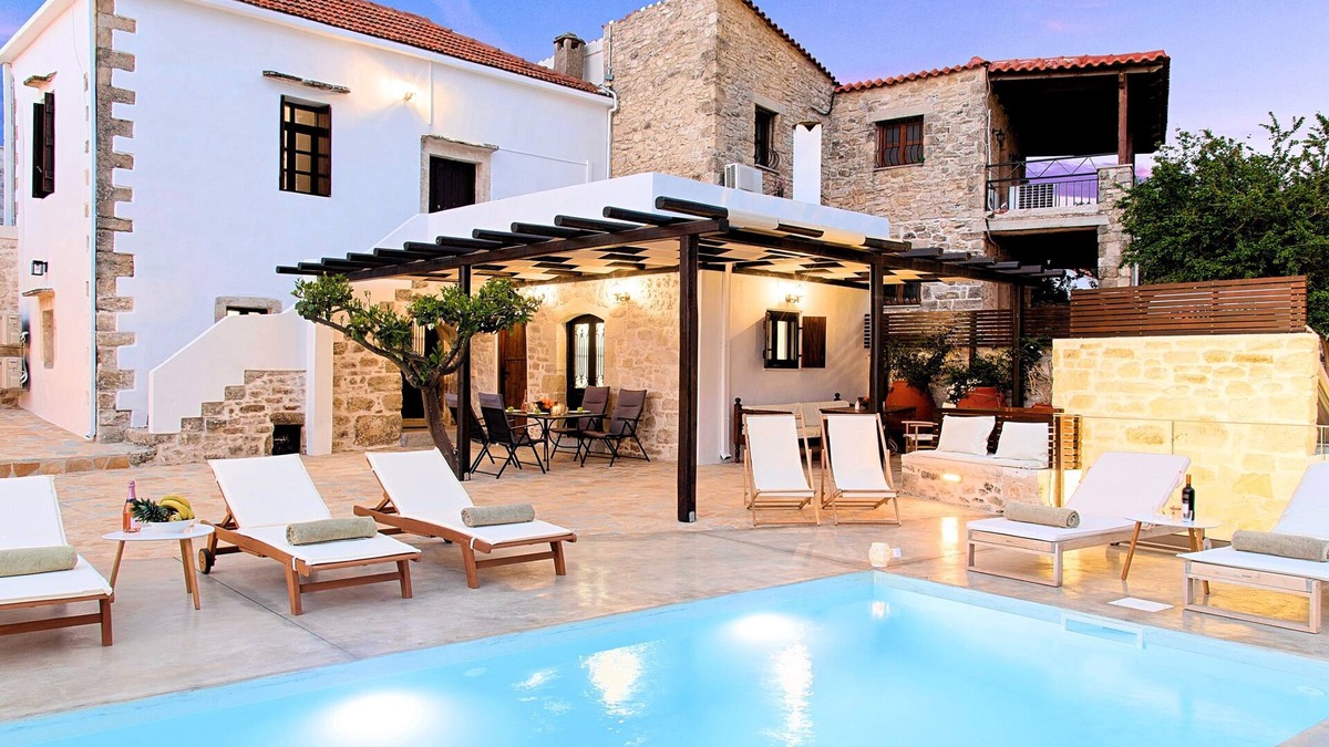 Argyroupoli Villa | Villa Barozziana Heated Pool & Jacuzzi