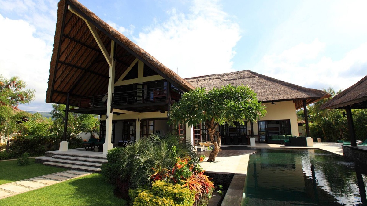 Banjartegehe Villa | Villa Baruna - Bali Beach Villa with sea view and free WIFI