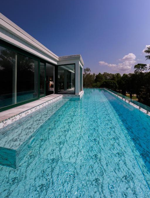 Siofok Aranypart Apartment | Villa Bauhaus Penthouse Wellness Apartman