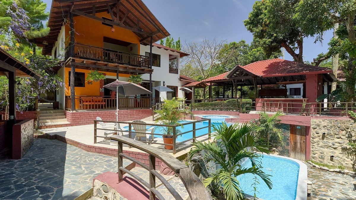 La Vega Province Cottage | Villa Bayacanes with swimming pools, gazebos, bar, billiards