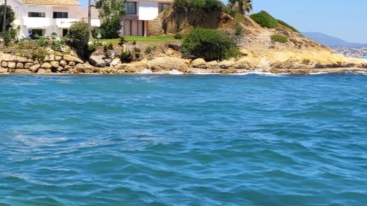 Buenas Noches Villa | Villa 'Beachfront' with Sea View, Wi-Fi and Air Conditioning