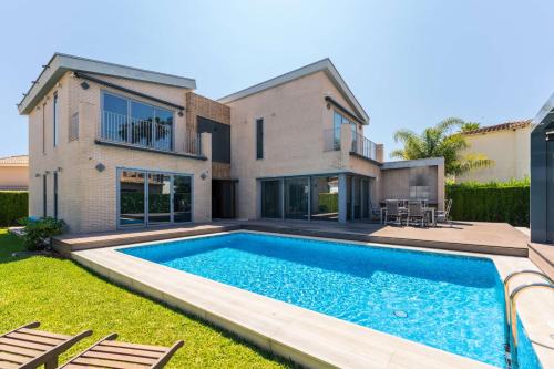 Molinell Villa | Villa Beachside Retreat by ON Travel