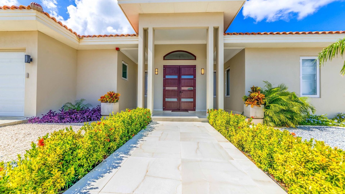Palm Beach Villa | Villa Bella in the heart of Palm Beach