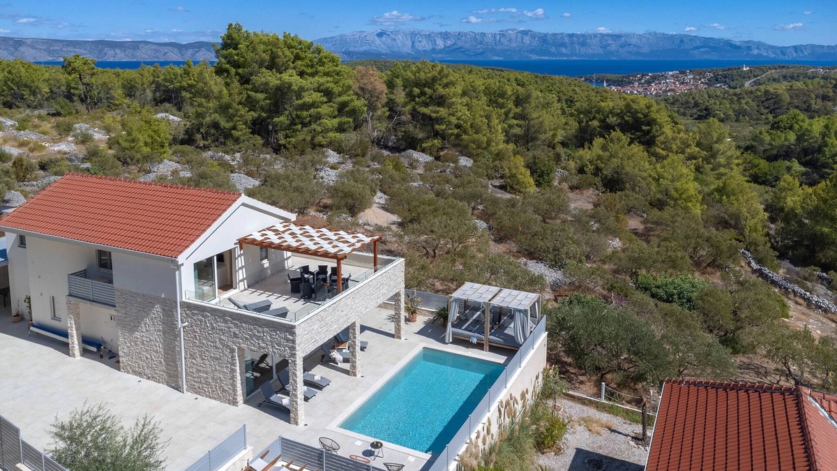 Pitve Villa | Villa Belpur - Modern Villa with Pool and Spa