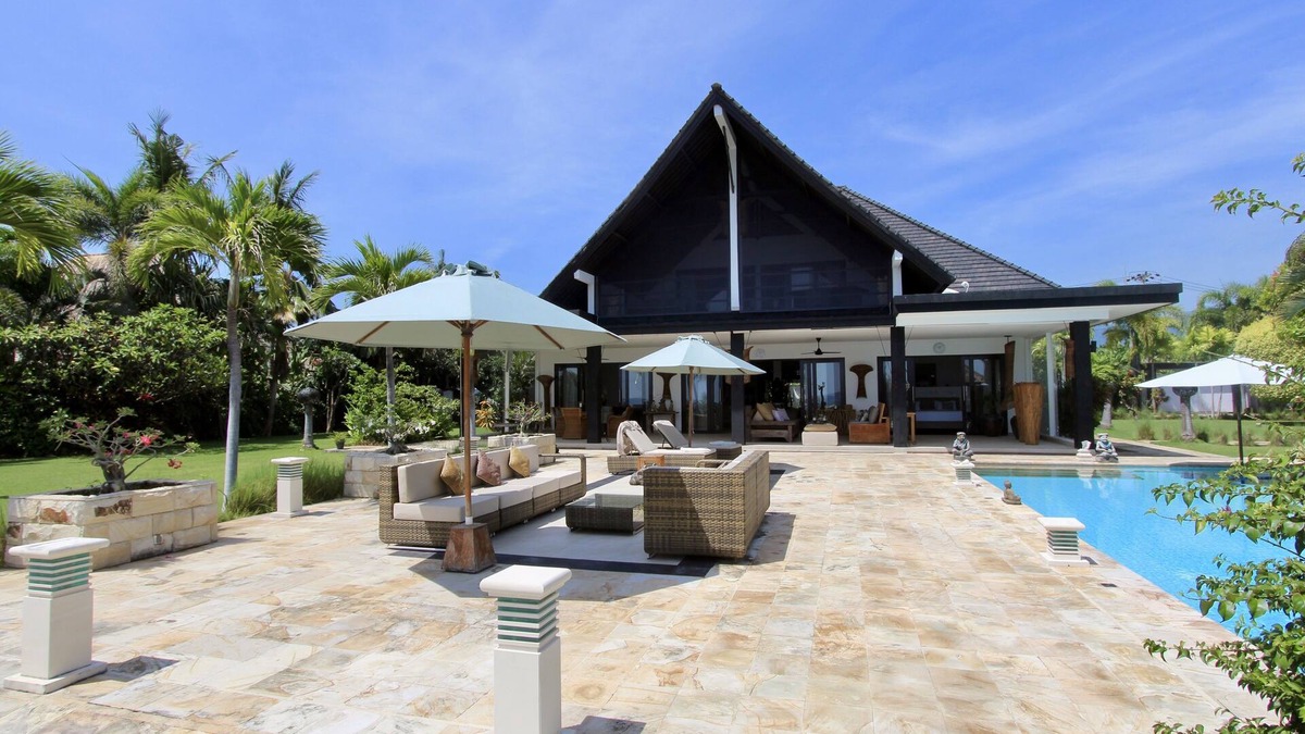 Lokapaksa Villa | Villa Belvedere Bali