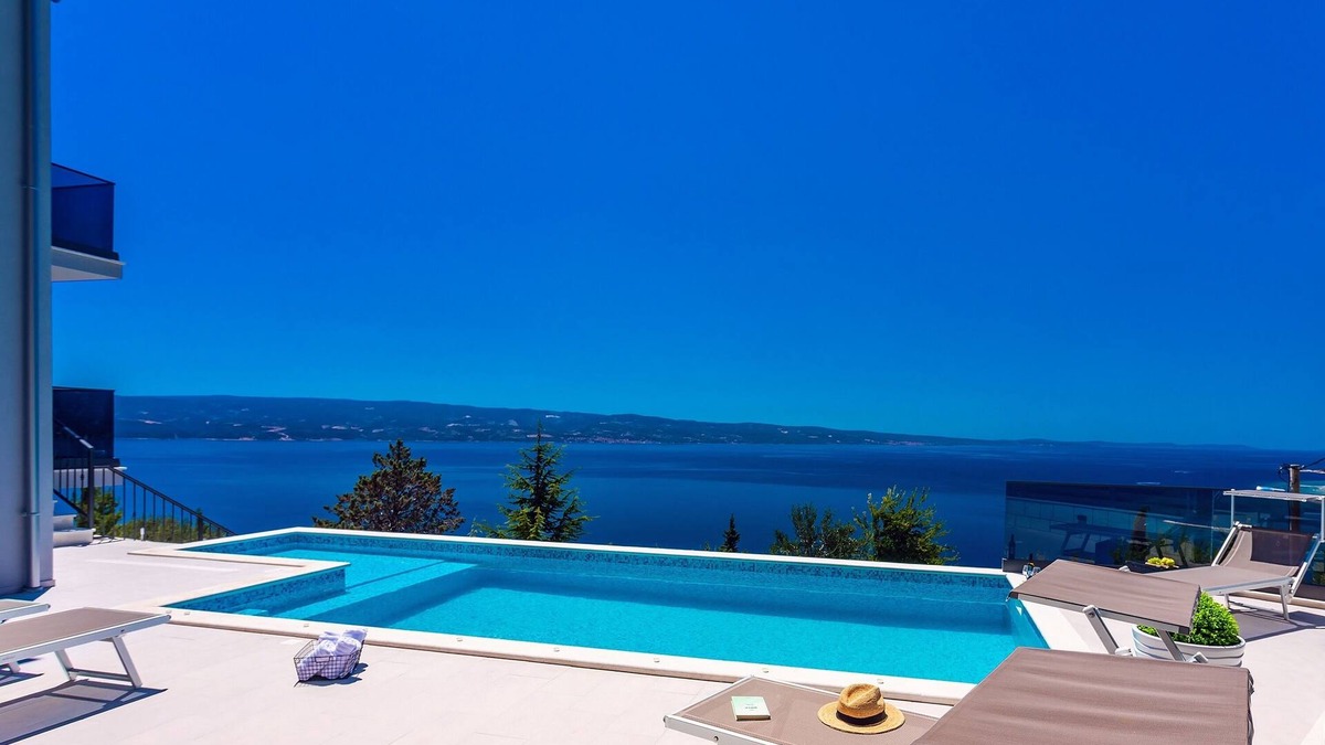 Borak Villa | Villa Belvedere with heated pool, billiards, Media room, sea views,10 pax
