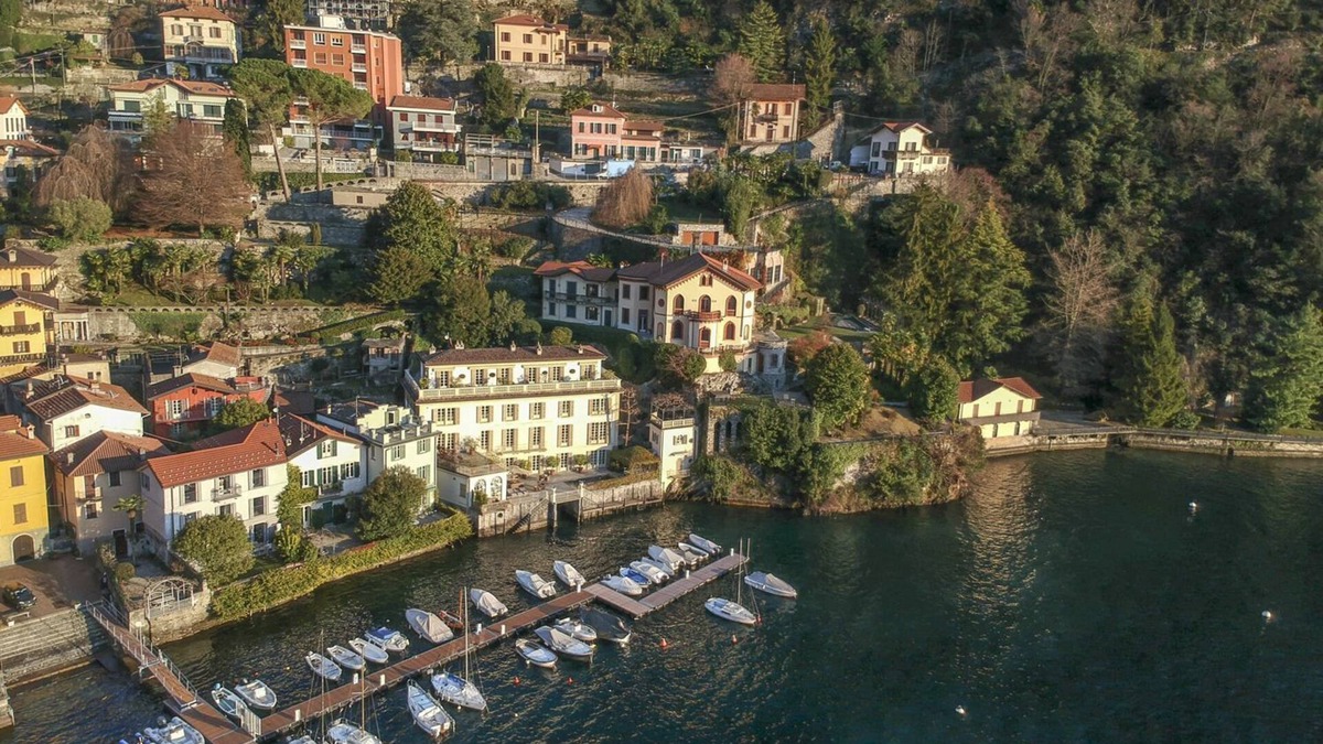 Torno Villa | Villa Benzi - Eight Bedroom Villa, Sleeps 16