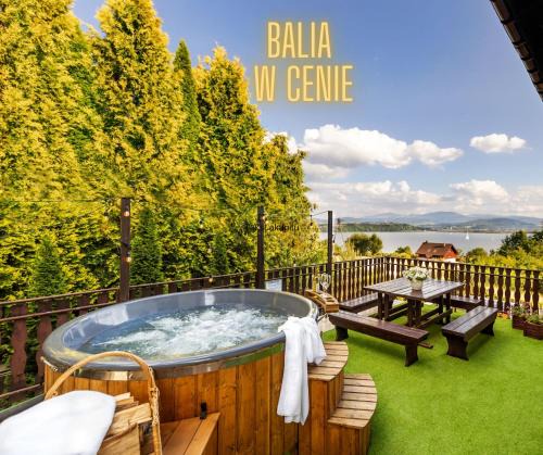Zarzecze House | Villa Beskidzka 100 - SAUNA & BALIA z Jacuzzi Widok na góry i jezioro żywieckie
