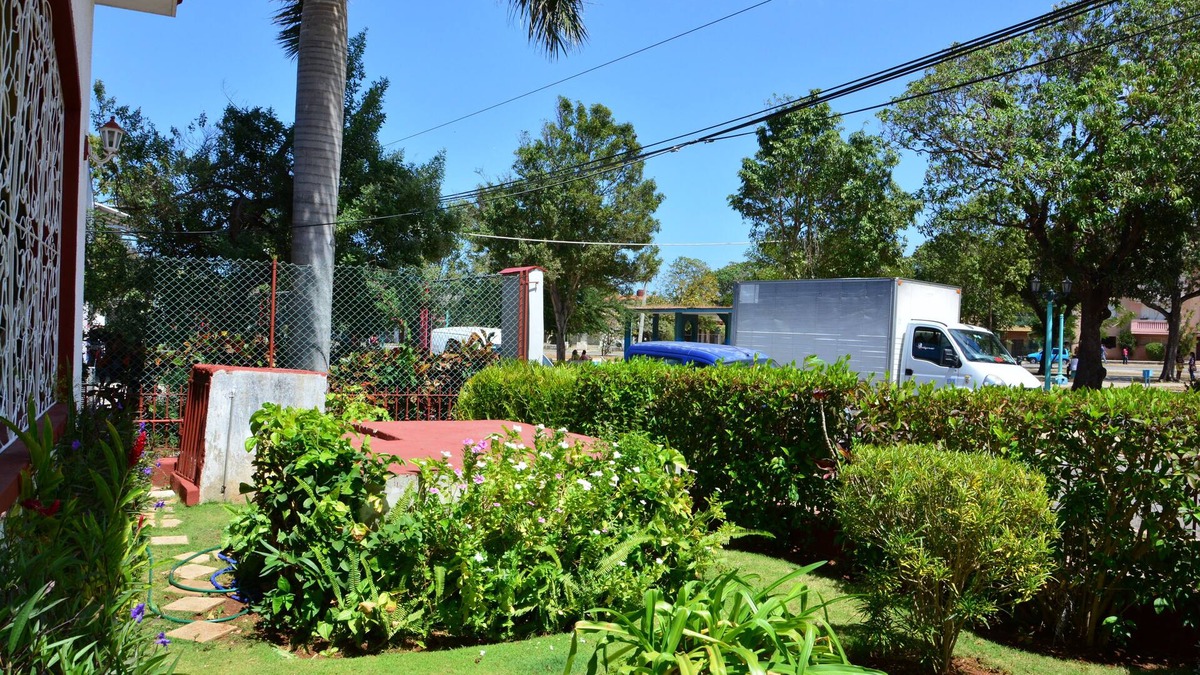 Plaza de la Revolucion Villa | Villa Betancourt WiFi and Relax. Miramar