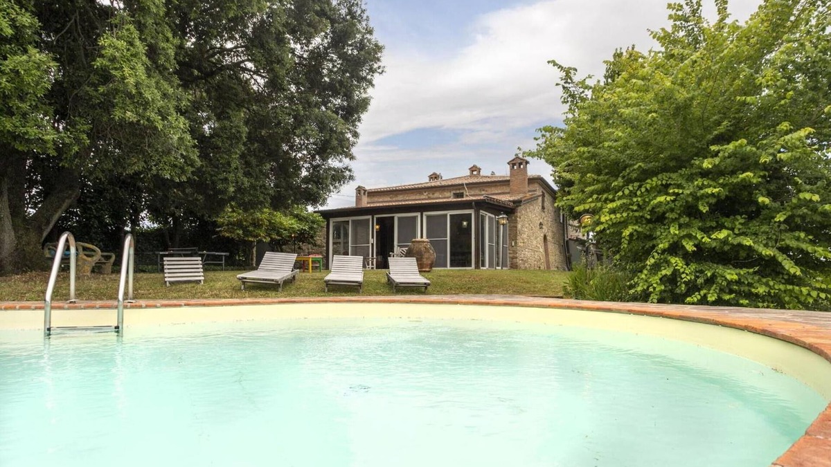 Santa Luce Villa | Villa 'Bianca Luce' with Private Pool, Private Terrace and Wi-Fi