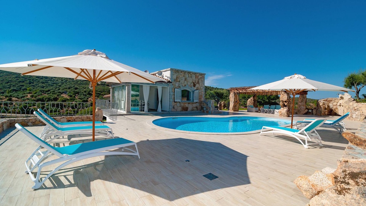 Porto Ottiolu Villa | Villa Bianca mit Pool Privatgrundstück 1800m2