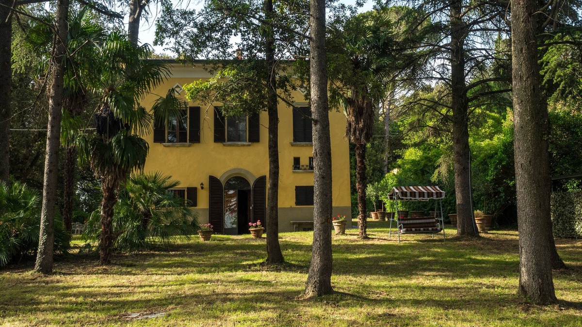 Foiano della Chiana Villa | Villa Blacks Serneri noble residence with beautiful park of the Val di Chiana