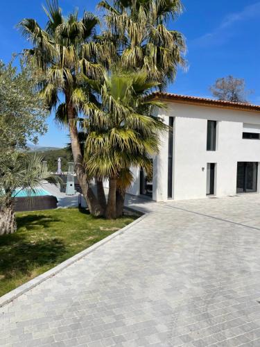 Saint-Jean Villa | Villa Blanche