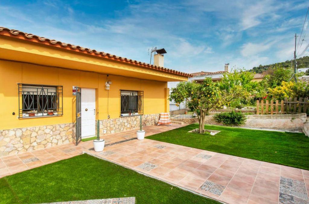 Mont Barbat House | Villa Blanca 10 minutos de la Playa Costa Brava