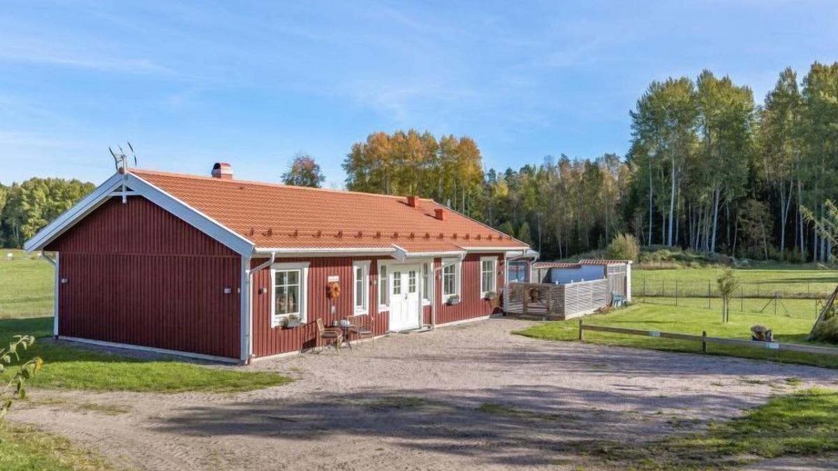 Norrkoping O House | Villa Blommelund by Interhome