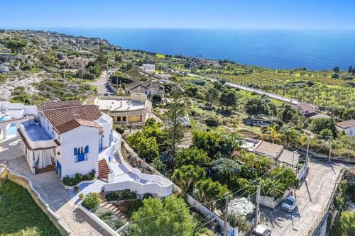Syracuse Villa | Villa Blu Marino by Villa Plus