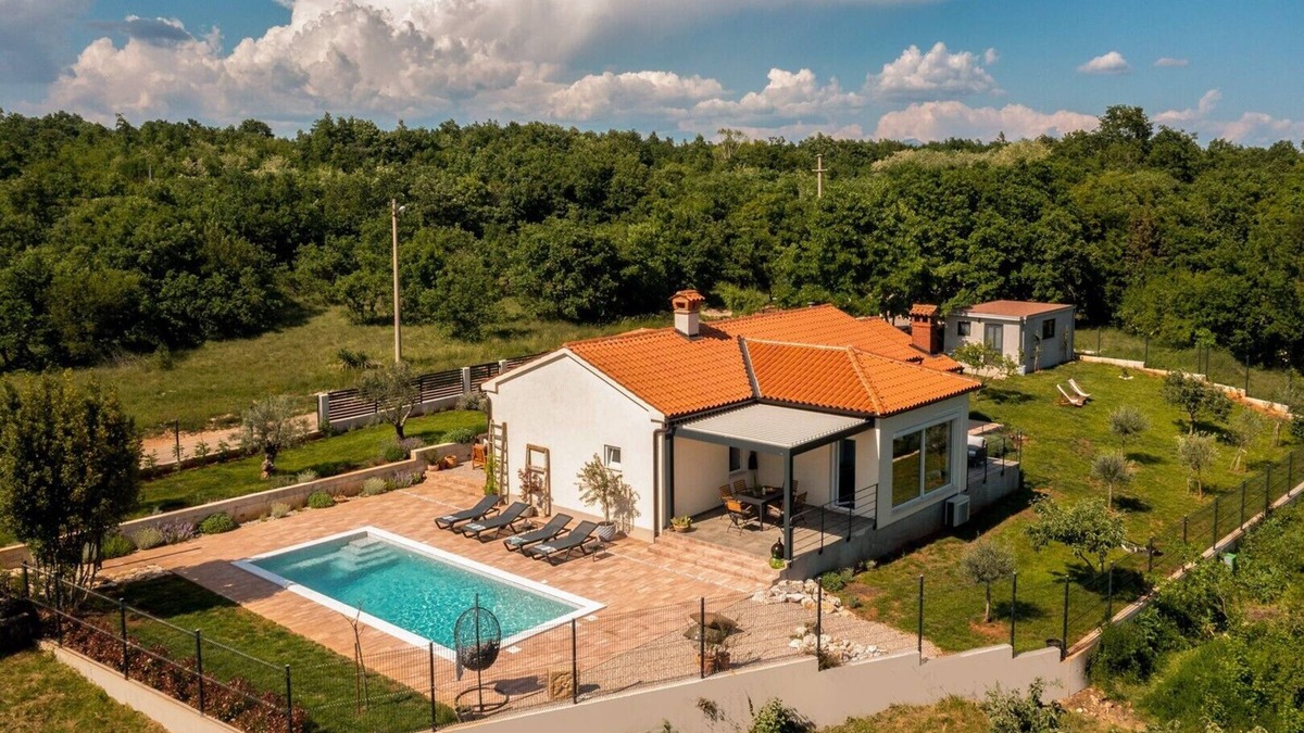 Snasici Villa | Villa Bogondon with private pool near Labin