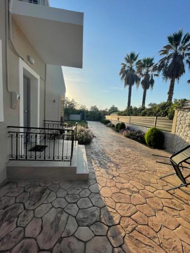 Molos Villa | Villa Boltado