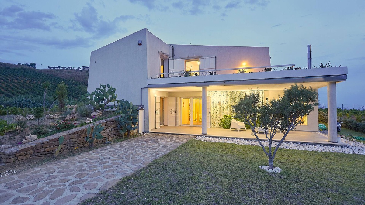 Alcamo Villa | Villa Bonifato amazing view of the countryside accommodation for tourist use