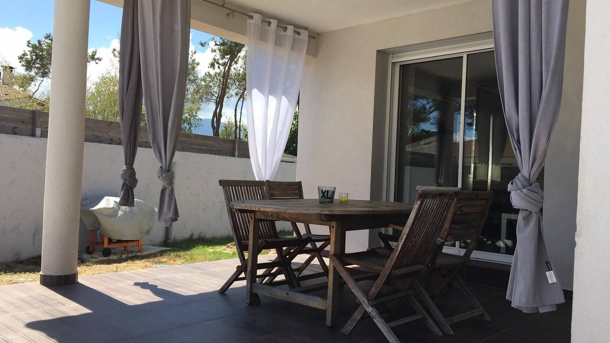 Pineto Villa | VILLA BORGO 150M FROM THE BEACH