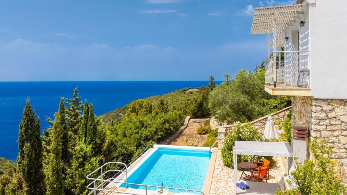 Ieromonachos Villa | Villa Bougainvillea - One Bedroom Villa, Sleeps 3