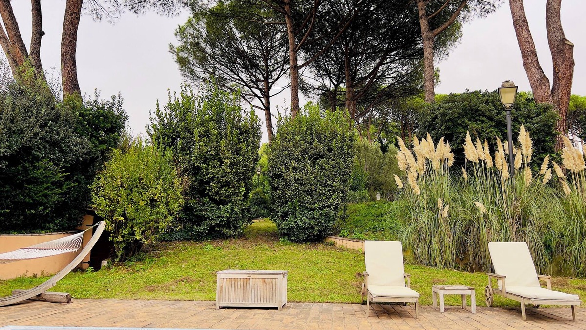 Quartiere XX Ardeatino House | Villa Bovari - Stupendous House inside a Historic Villa on the Appia Antica