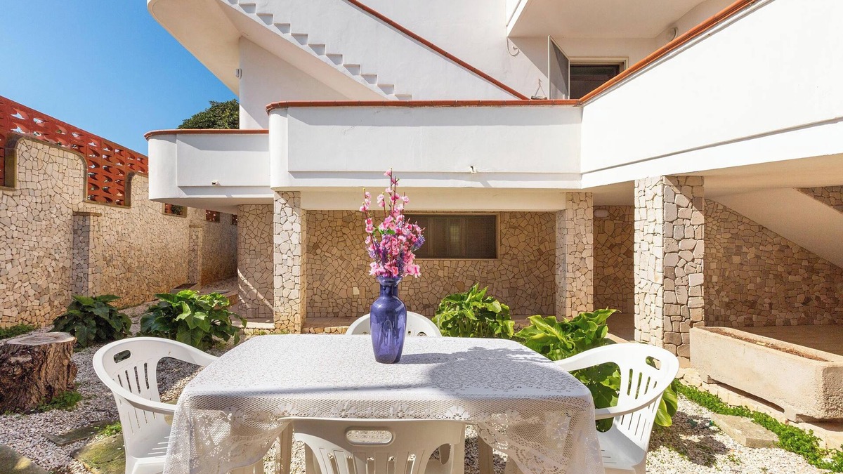 Torre Castiglione Apartment | Villa Buenavista - Piano Inferiore by BarbarHouse