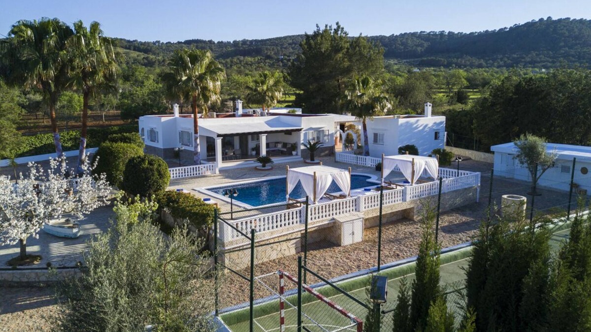 Sant Rafael de Sa Creu Villa | Villa Can Raes