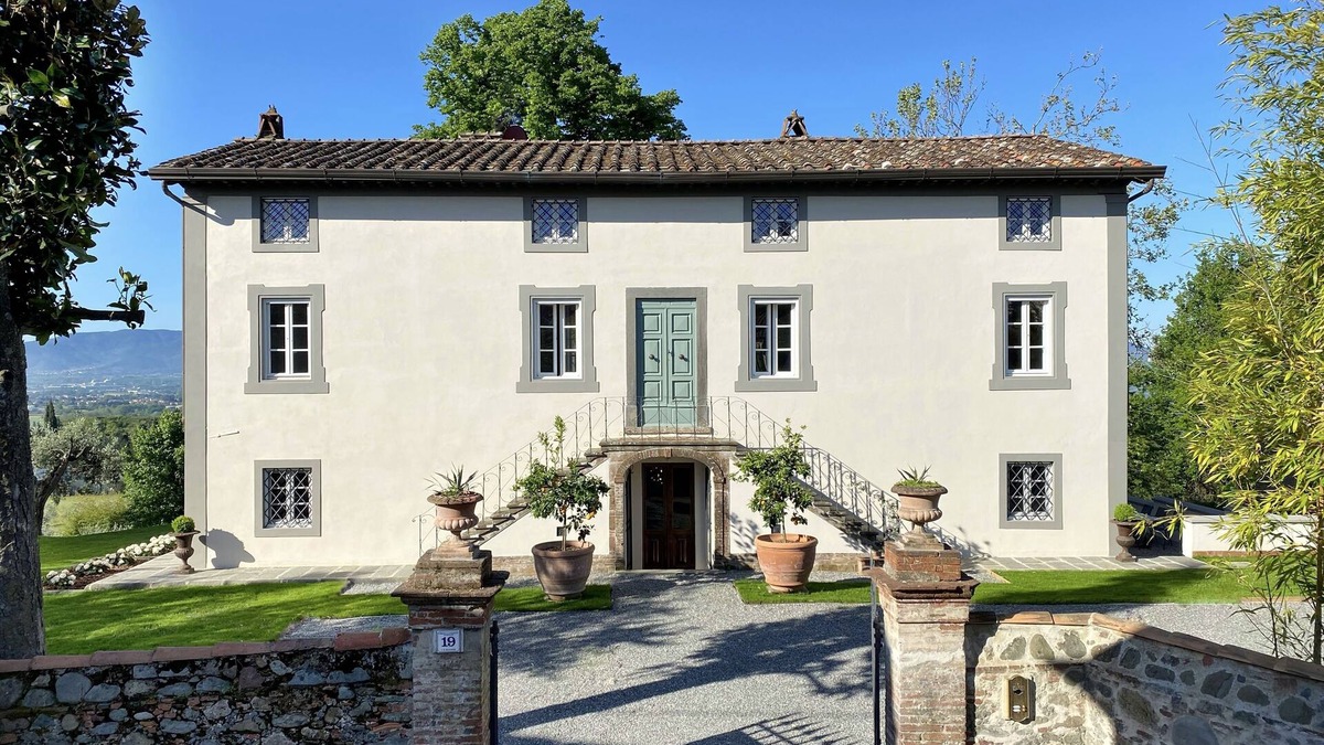 Capannori Villa | VILLA CARNICELLI eco-friendly,sustainable, 450m² (4,850ft²),private pool, design