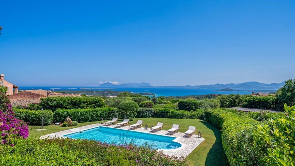 Abbiadori Villa | Villa Caboni - Six Bedroom Villa, Sleeps 12