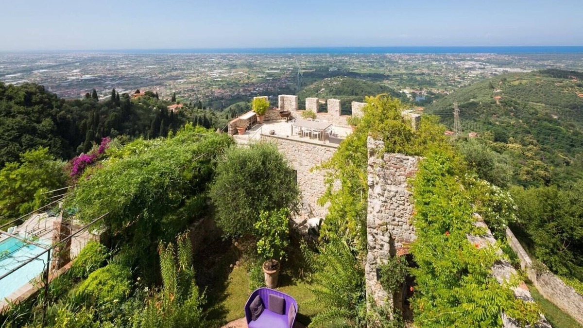 Monteggiori Villa | Villa Camaiore - Luxury restored castle with private pool