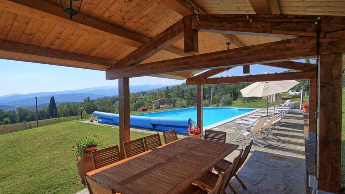 Pratovecchio House | Villa Campornesi Comfortable holiday residence