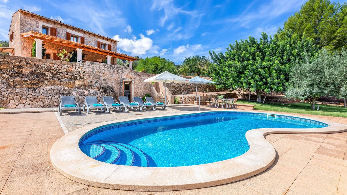 Marratxinet Villa | Villa 'Can Mirló' with Mountain View, Pool & Wi-Fi