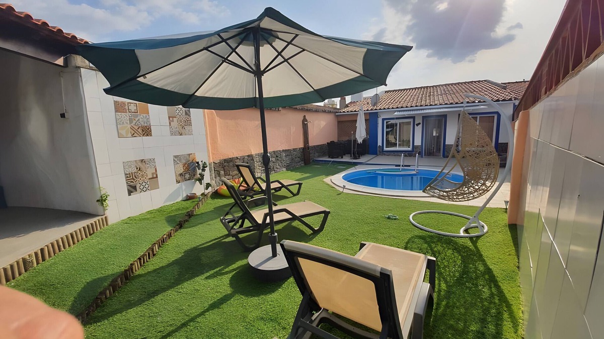 Reguengos de Monsaraz Villa | Villa 'Cantinho De Paz' with Private Pool, Wi-Fi and Air Conditioning