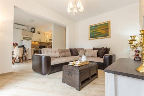 Hvar Old Town Apartment | Villa Capitis in the center- Luxury apartment with swimming pool