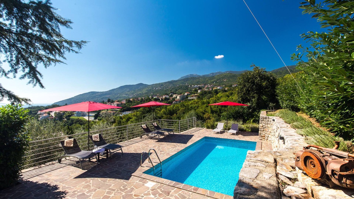 Icici Villa | Villa Capra Verde - private pool, oasis of peace, 150 m as the crow flies to the sea, Opatija