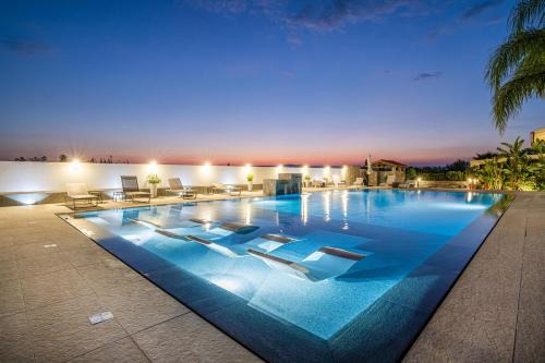 Syracuse Villa | Villa Carancino