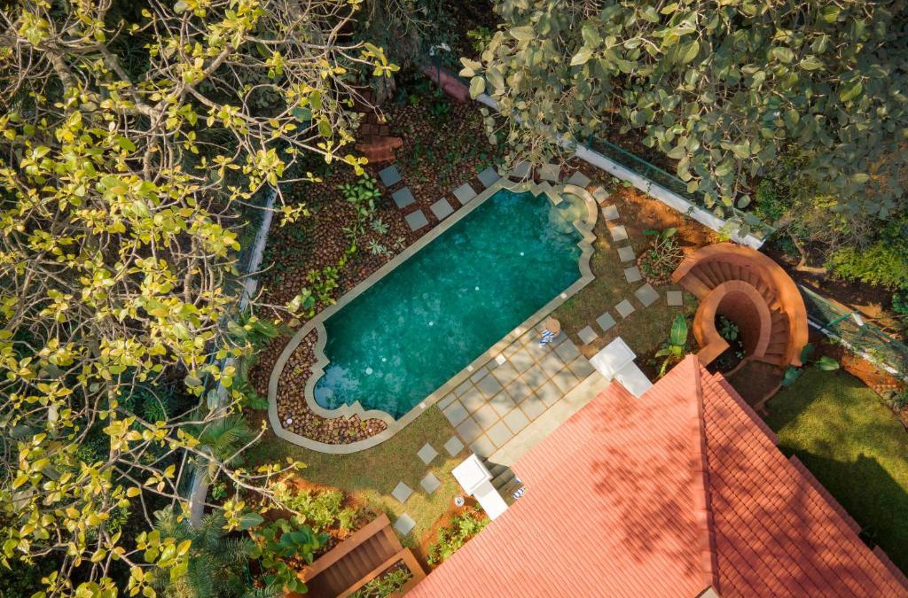 Assagao House | Villa Cardo 4 BHK in Assagao with Huge Private Pool & Big Garden Standalone Villa with Caretaker & Security