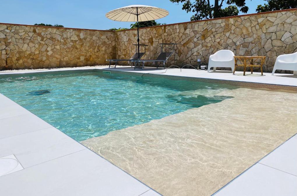 Carrozziere Villa | Villa Carmen con piscina