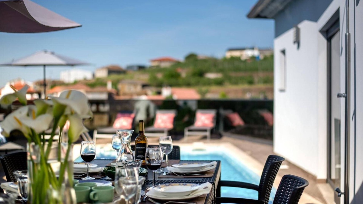 Cimbres Villa | Villa 'Casa Dona Maria - Armamar Douro' with Mountain View, Private Pool and Wi-Fi
