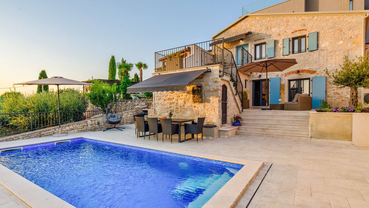 Mugeba Villa | Villa Casa Mar with pool in Mugeba, Porec,Istria