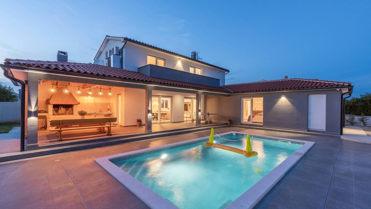 Stokovci Villa | Villa Casa Mara with heated pool