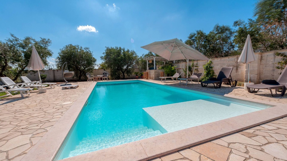 Galugnano Villa | Villa 'Casa Vacanza Ranzulu' with Private Pool, Wi-Fi, and Air Conditioning
