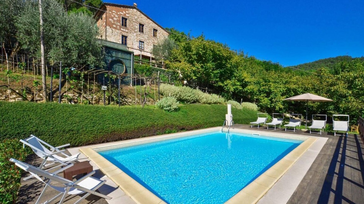 Orbicciano Villa | Villa Casale di Rosa Large Private Pool, WiFi