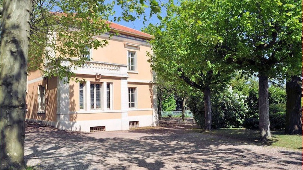 Vancia - Crepieux House | Villa Castel Suite La-Pape