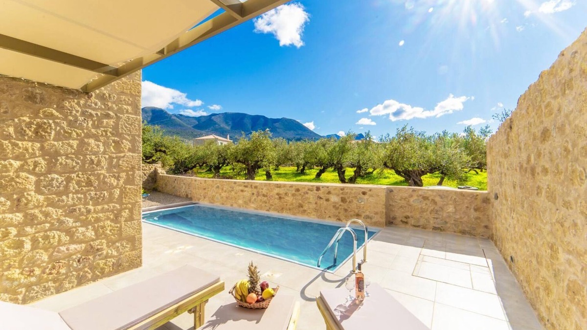 Lefktron Villa | Villa Castillo Thio - Three Bedroom Villa, Sleeps 6